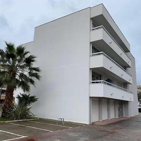 Apartman A Avec Parking, Wifi Et Acces Direct - Fr-1-374-219 *