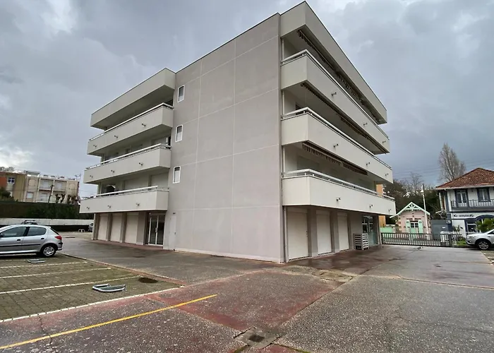 Апартаменты A Avec Parking, Wifi Et Acces Direct - Fr-1-374-219