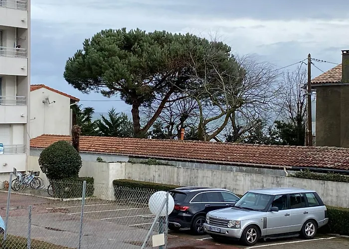 Апартаменты A Avec Parking, Wifi Et Acces Direct - Fr-1-374-219